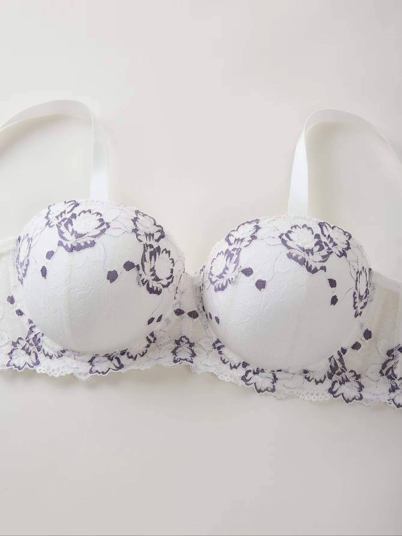 Plus Size Lace & Embroidery Wo - Plunge Bra Push Up avis et prix